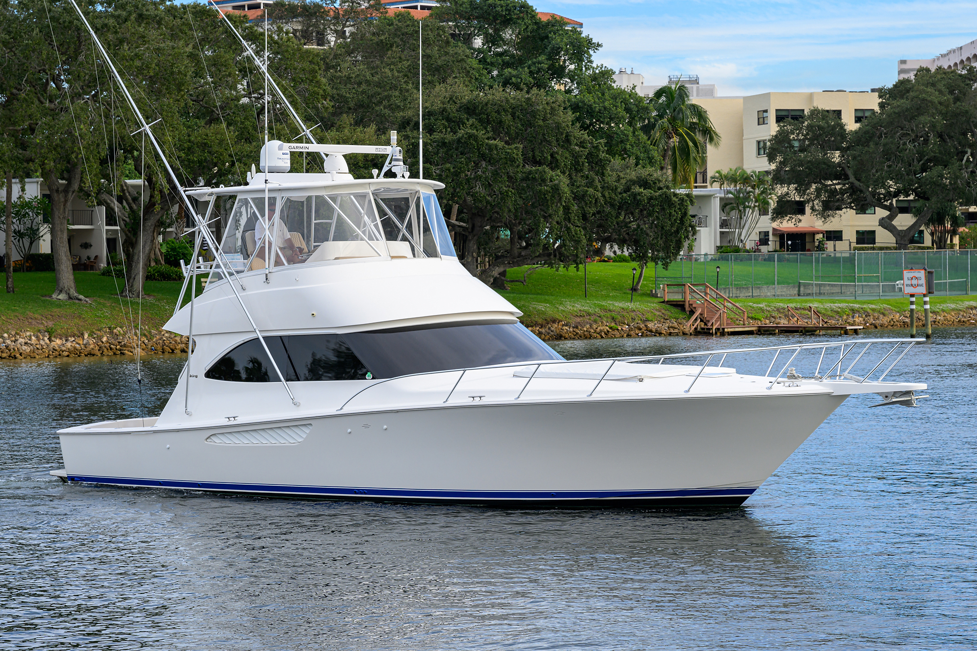 https://cdn.yachtbroker.org/users/5zcYg5LD151UyrIj.png